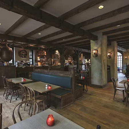 ホリデーパーク Efteling Bosrijk カーツスフーフェル